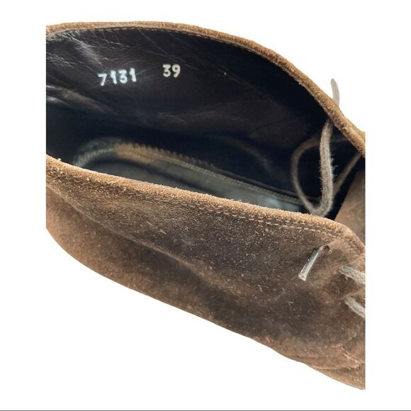 Antonio Maurizi  Men’s  Brown Suede Ankle Boots. Size 39. main image 9